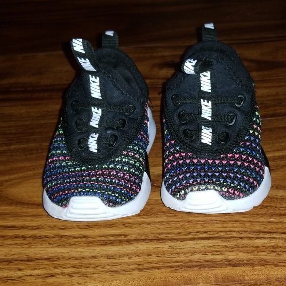 baby girl nike tennis shoes